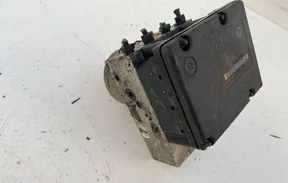 Audi A3 S3 8L ABS Pump 1J0907379H
