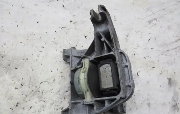 Citroen C4 Grand Picasso Engine mount vacuum valve GMAUTO4574097