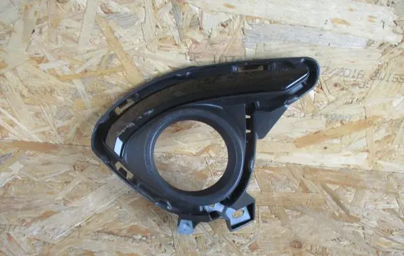 Mazda 2 Front fog light trim/grill DC3D50C11