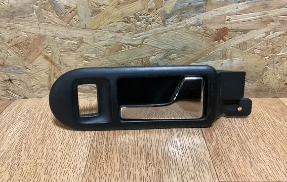 Volkswagen PASSAT B5 Front door interior handle 3B1837114