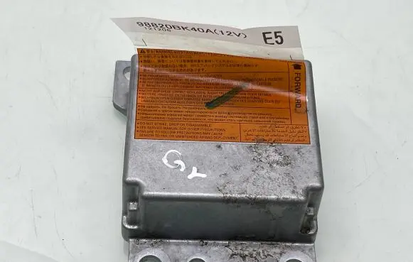 Nissan Qashqai Airbag control unit/module 98820BK40A 121206