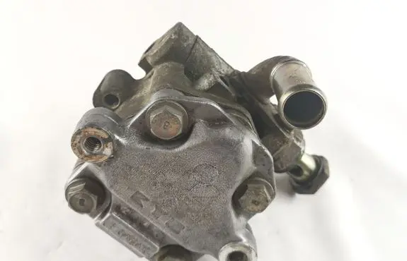 Volkswagen Sharan Power steering pump 98VW3A674AA