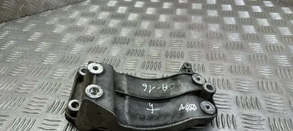 Jeep Grand Cherokee Other engine bay part