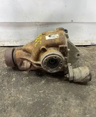 BMW X3 E83 Rear differential 7586018