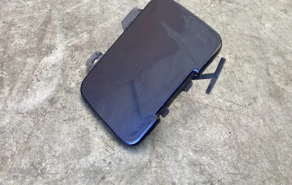 Volvo S60 Front tow hook cap/cover 08693742