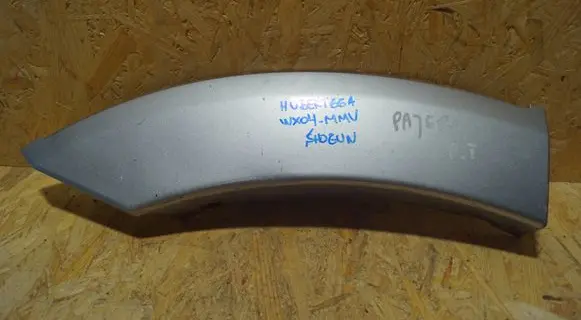 Mitsubishi Pajero Rear arch trim MN117226