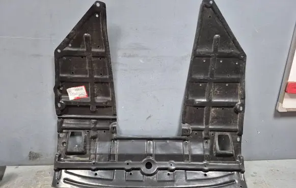 Nissan Murano Z52 Engine splash shield/under tray 27X2345T