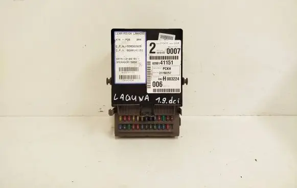 Renault Laguna I Fuse module 8200141151 55RD6Z028