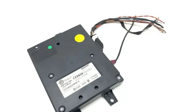 Volkswagen PASSAT B6 Bluetooth control unit module 3C8035730