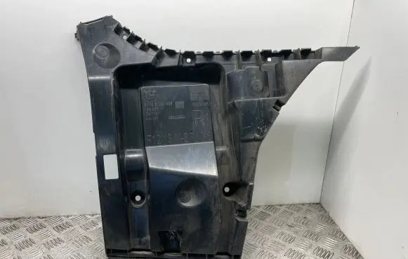 BMW 6 F12 F13 Bumper support mounting bracket corner 8050386