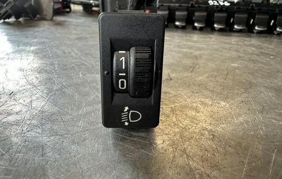 Peugeot 3008 I Headlight level height control switch 96366692XT