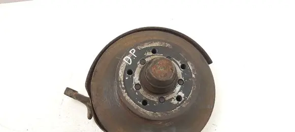 Mercedes-Benz COMPAKT W115 Front wheel hub