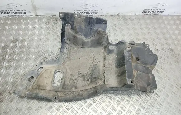 Toyota Corolla Verso E121 Engine splash shield/under tray 