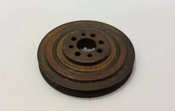 Volkswagen Golf II Crankshaft pulley 051105243