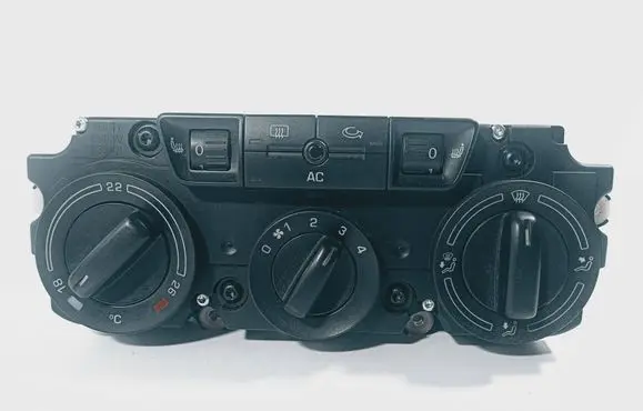 Skoda Octavia Mk2 (1Z) Climate control unit