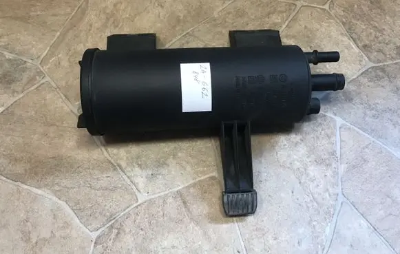 Active carbon filter fuel vapour canister