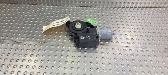 Volkswagen Beetle A5 Front door window regulator motor 6R0959802BD