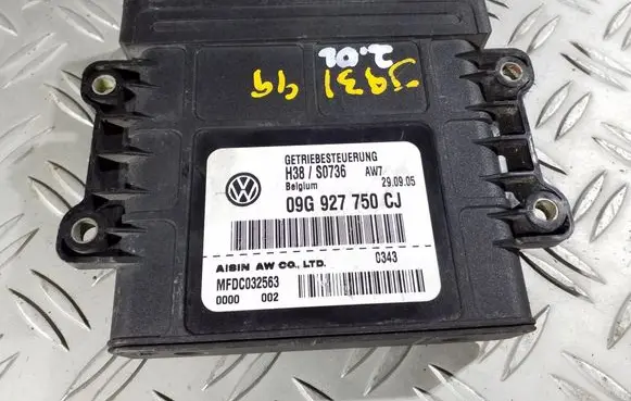 Volkswagen PASSAT B6 Gearbox control unit/module 09G927750CJ MFDC032563 H38S0736