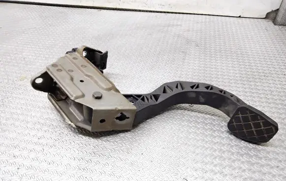 Clutch pedal
