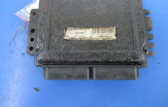 Renault Laguna I Engine control unit/module ECU 7700110938