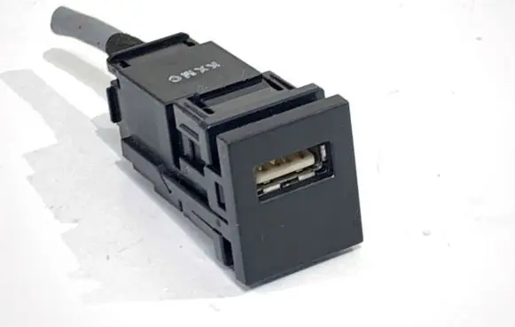 Toyota Yaris Cross USB socket connector