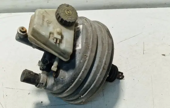 Mercedes-Benz E W210 Brake booster A0054303230 005100171988308