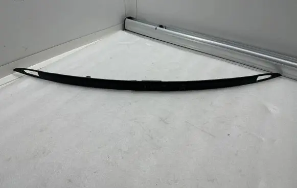 Tesla Model S Tailgate trim 102577600A