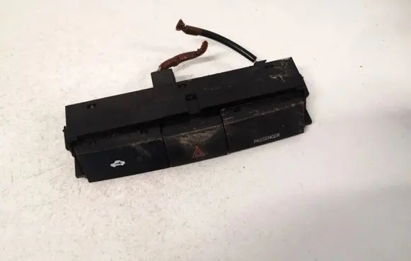 Toyota Corolla Verso AR10 Hazard light switch 153965