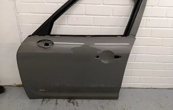 Mini Cooper Countryman F60 Front door