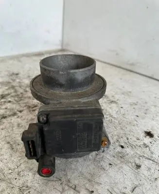Audi A6 S6 C4 4A Mass air flow meter 054133471