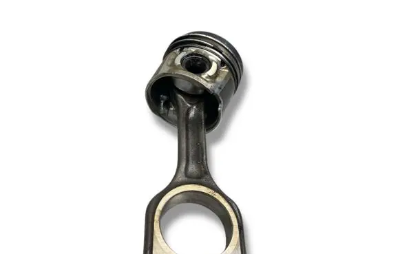 Peugeot 207 Piston with connecting rod 9hp