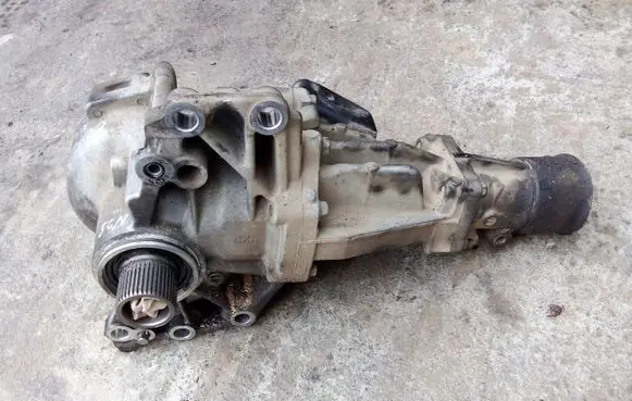 Mitsubishi Outlander Gearbox transfer box case 067039 067038