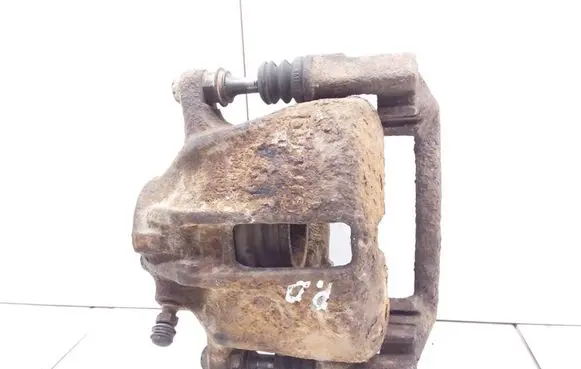Volkswagen PASSAT B3 Front brake caliper