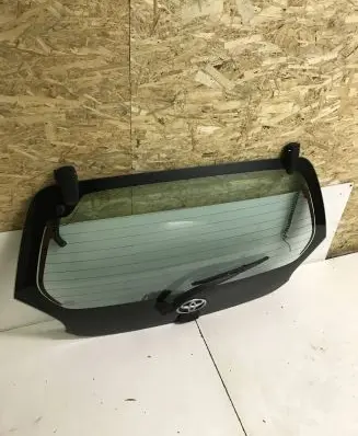 Toyota Aygo AB10 Rear windscreen/windshield window 43R00050 DOT24AS2M62
