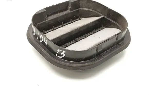 Opel Mokka X Quarter panel pressure vent 13502348