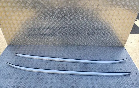 Nissan Qashqai J12 Roof bar rail