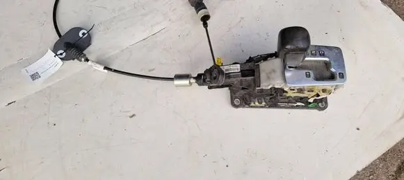 Volvo XC70 Gear shifter/selector p30759122