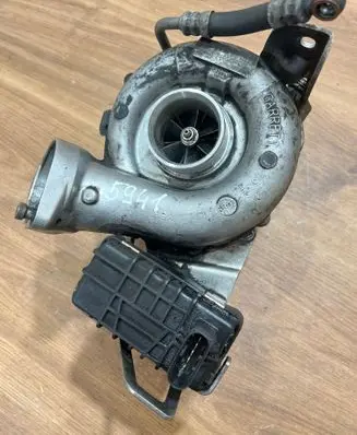 BMW 5 E60 E61 Turbo 7794259 GT2260V 758351