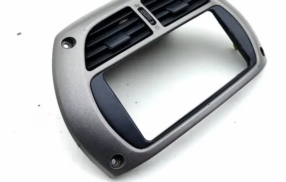Toyota RAV 4 (XA20) Dash center air vent grill 4556432040 4556432030