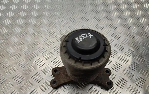 Engine mount bracket