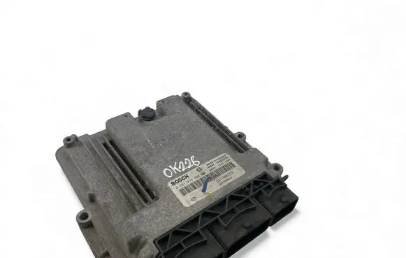 Renault Master III Engine control unit/module ECU 237100637R 0281016808