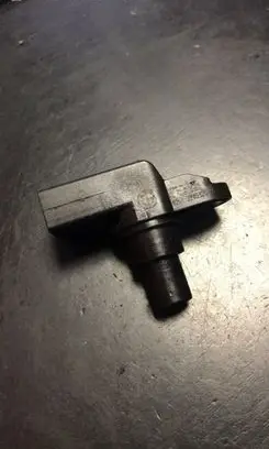 BMW 5 E39 Camshaft position sensor 2249320