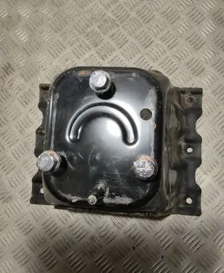 Mitsubishi Pajero Spare wheel mounting bracket 