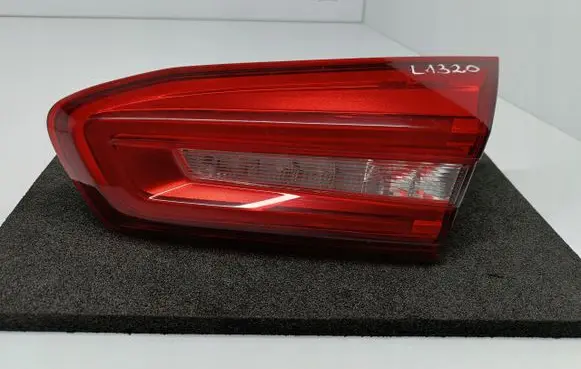 Ford Focus Tailgate rear/tail lights JX7B-13A602-DC