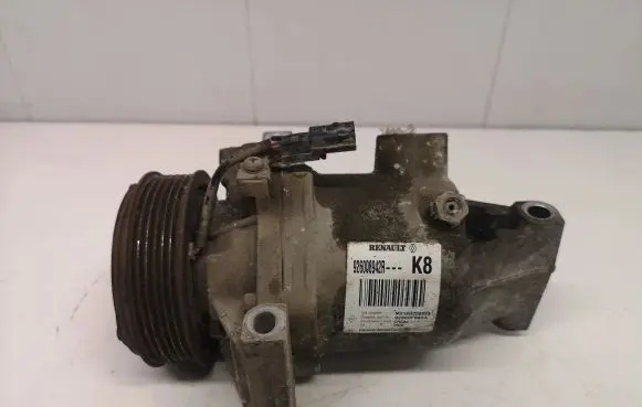 Dacia Lodgy Air conditioning (A/C) compressor (pump) 92600894