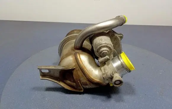 Skoda Superb B5 (3U) EGR valve cooler 04L131512BG