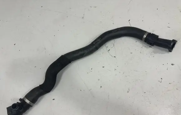 BMW 4 F32 F33 Engine coolant pipe/hose 8514050 2795673