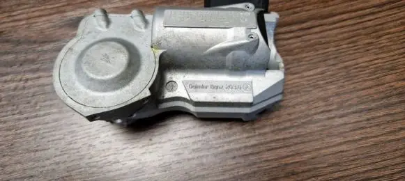 Steering wheel lock