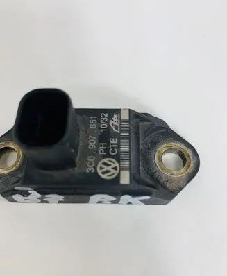 Volkswagen PASSAT B7 Acceleration sensor 3C0907651