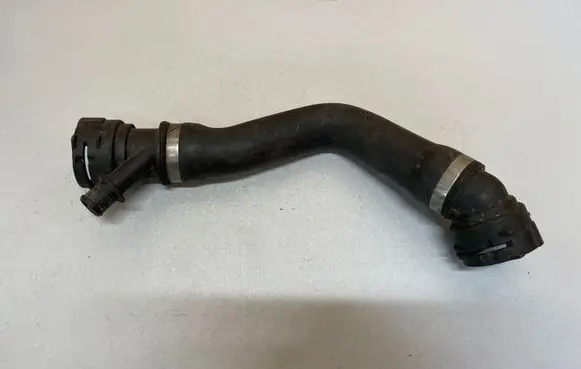 BMW 5 E60 E61 Engine coolant pipe/hose 7789723